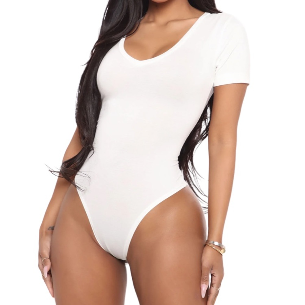 Fashion Nova Favorite Tee Bodysuit - Ivory Size Small